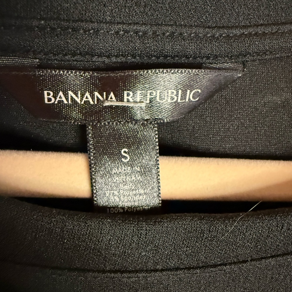 Banana‎ Republic S Black Sheer Balloon 3/4 Sleeve Polyester Crew Neck Blouse - Picture 2 of 5